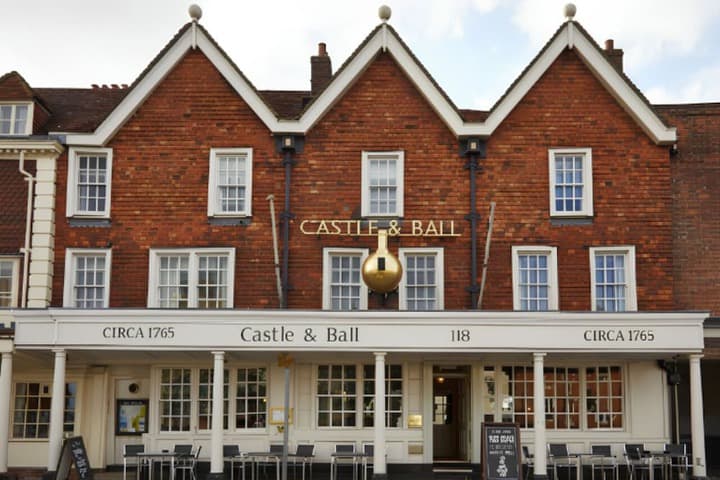 Explore Collingbourne Kingston