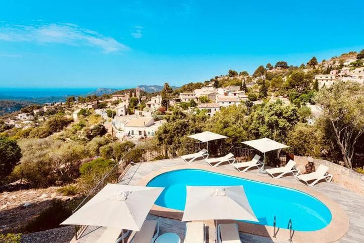 Explore Galilea
