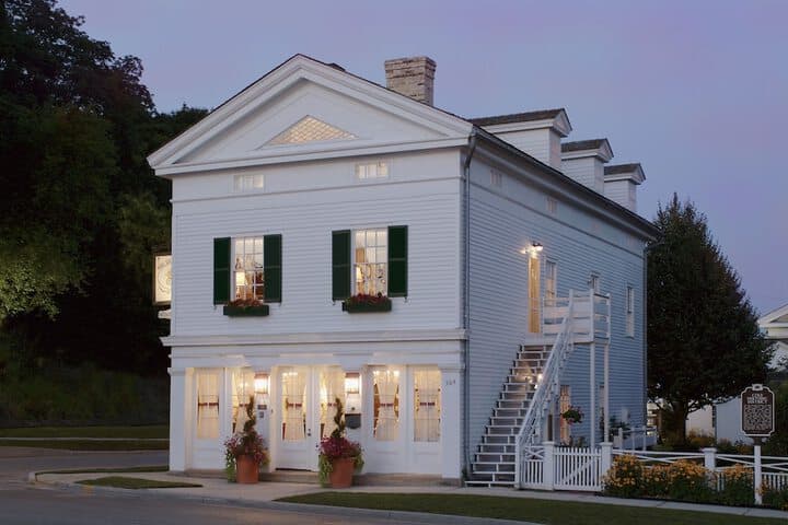 Explore Ellis Historical District