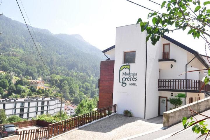 Explore Valdosende