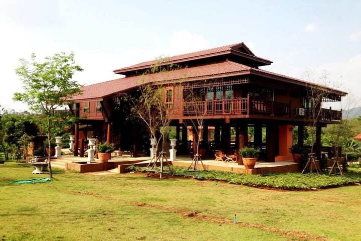 Explore Thai Samakkhi