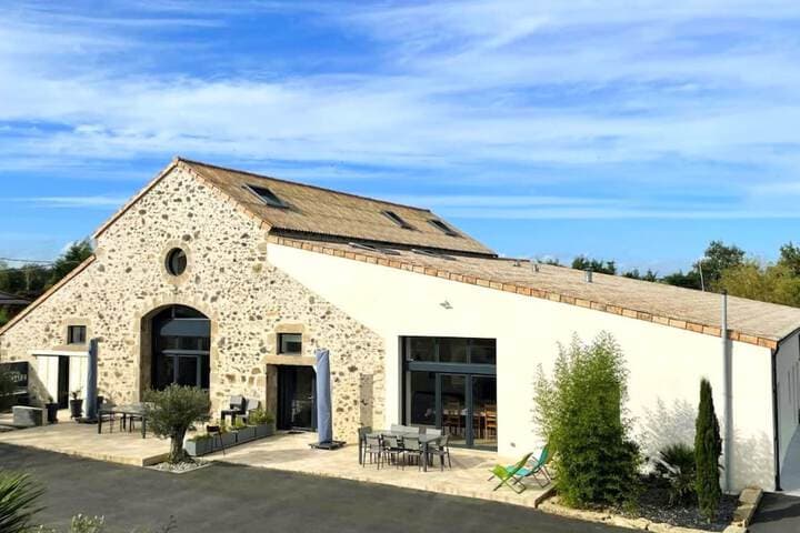Explore La Guiltiere