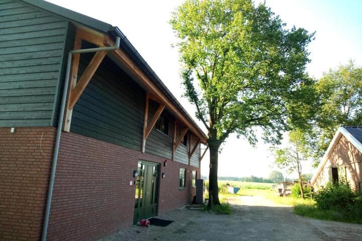 Explore Heerle