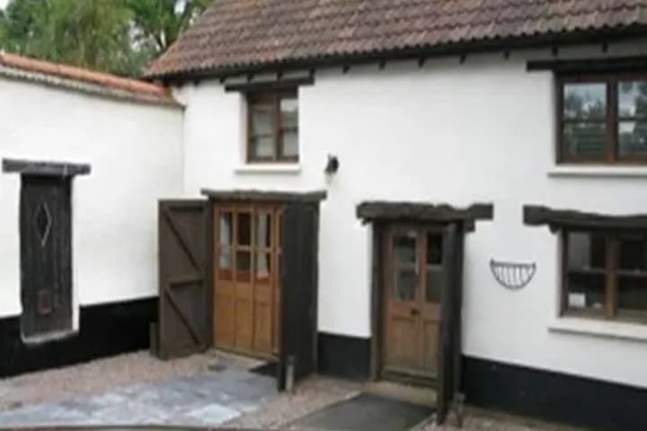 Explore Sidbury