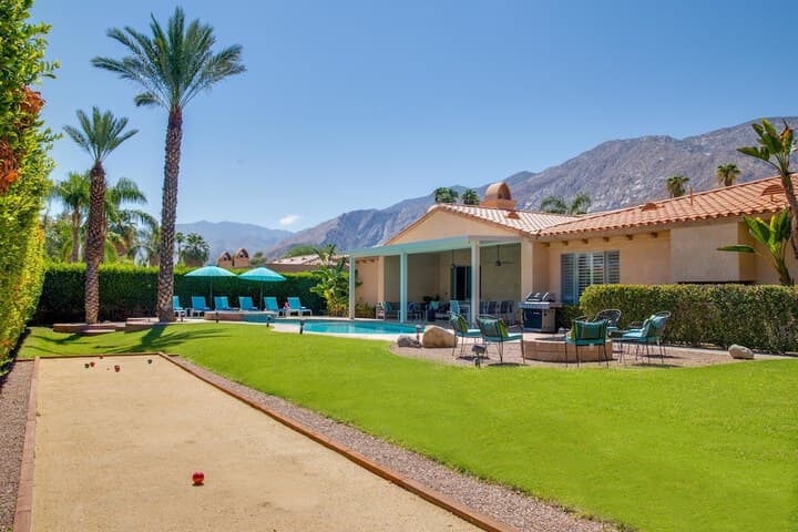 Explore Thousand Palms