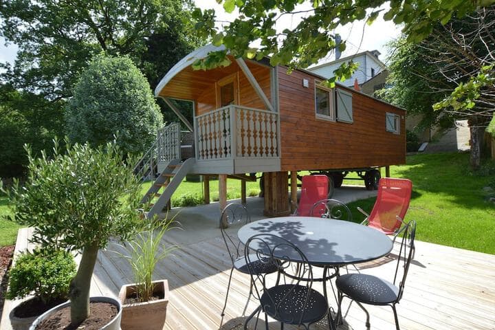 Explore Ligneuville