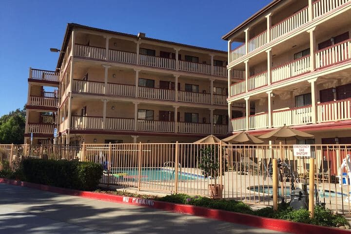 Explore Mount Helix