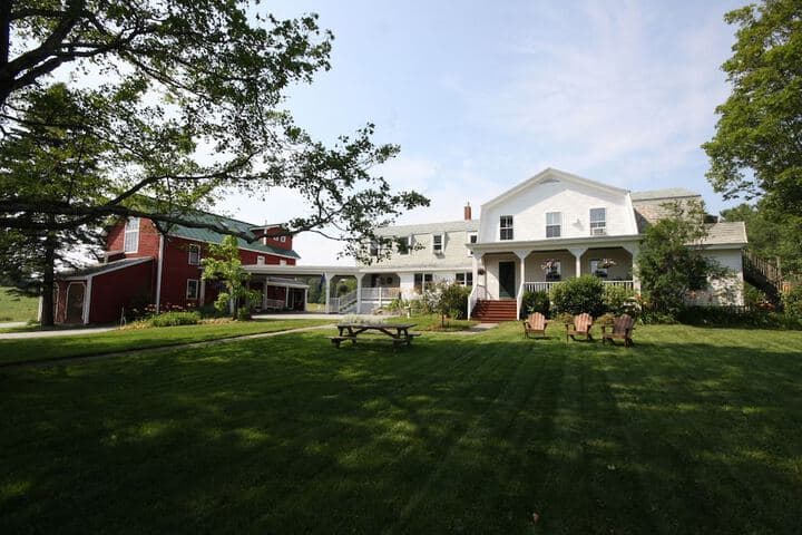 Explore Wilton