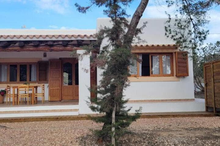 Explore Sant Francesc Xavier