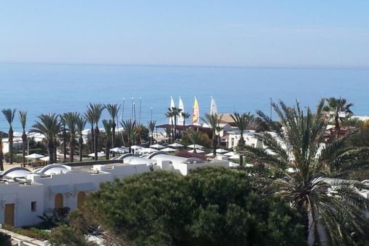 Explore Hammam Al Agzaz