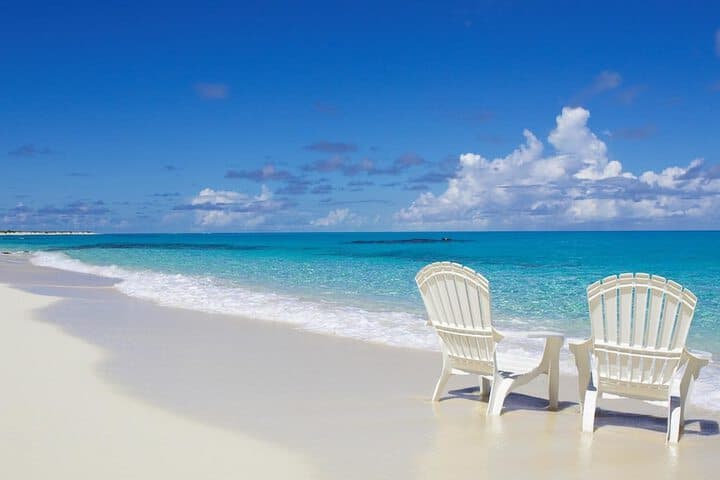 Explore New Providence Island