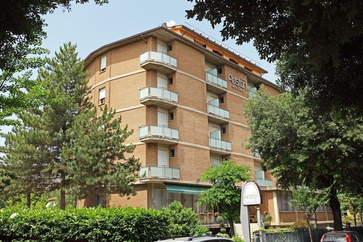 Explore Terra Del Sole