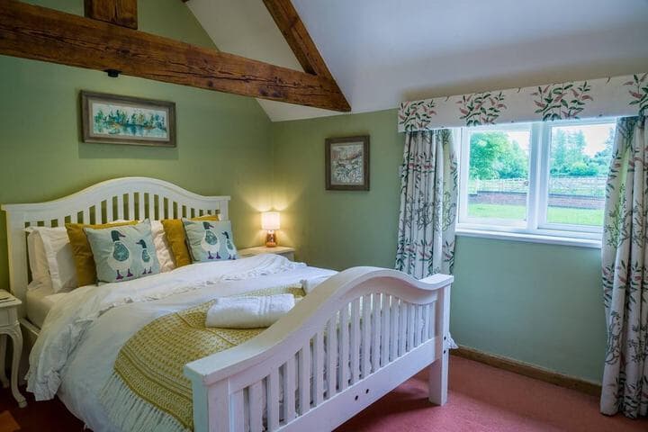 Explore Long Itchington