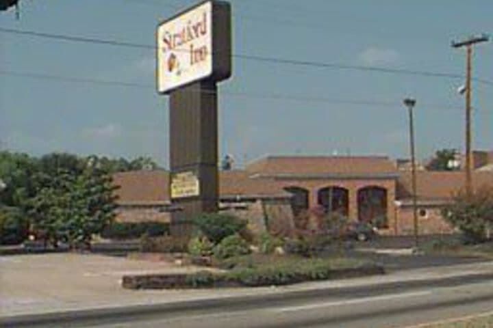 Explore Cluster Springs