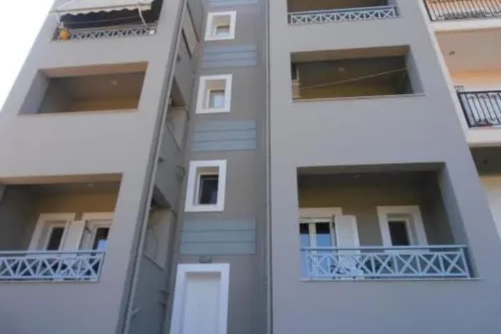 Explore Platana