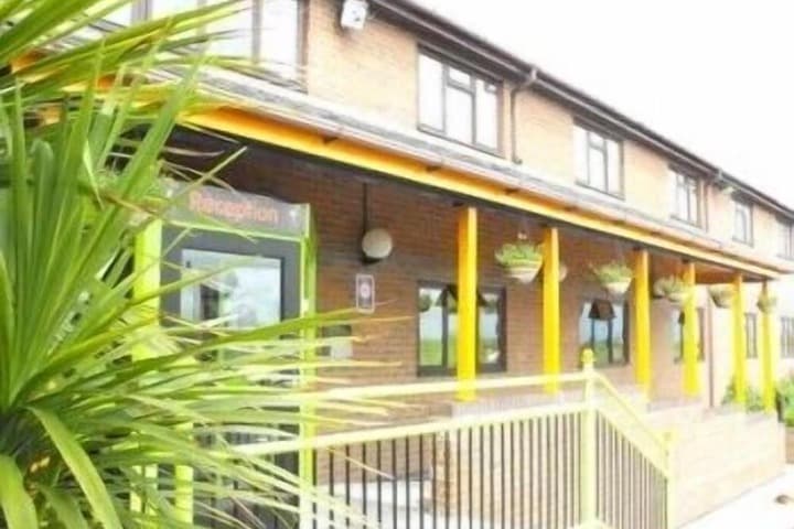 Explore Lostock Gralam
