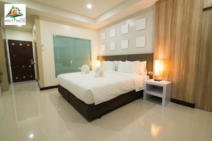 Explore Changwat Nakhon Ratchasima