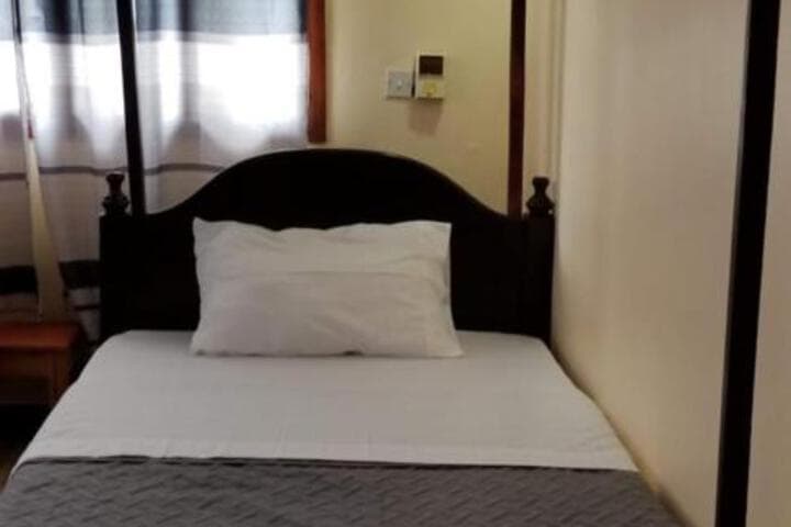 Explore Boma La Ngombe