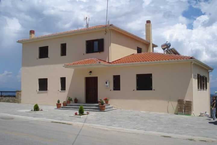 Explore Kaloneri