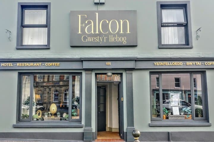 Explore Laugharne