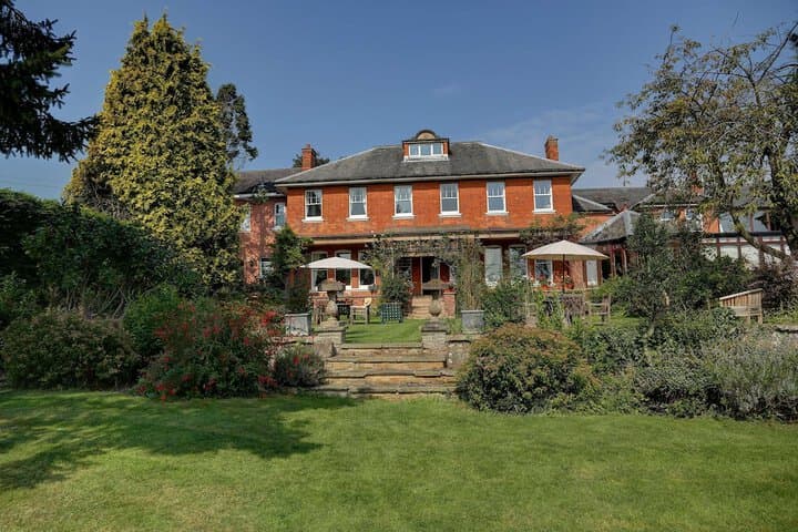 Explore Somerby