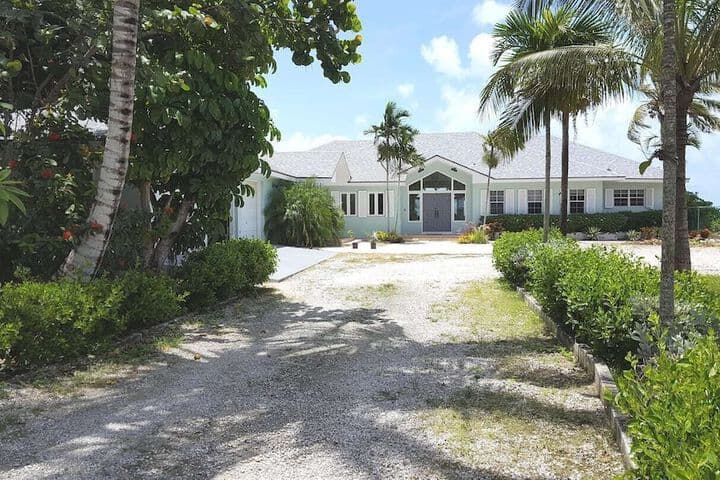 Explore Exuma