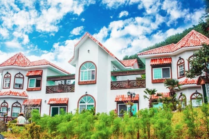 Explore Oepo Ri