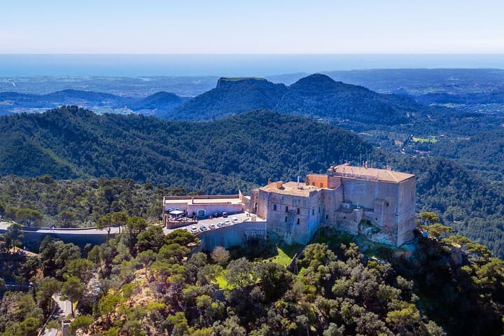 Explore Cala Marcal