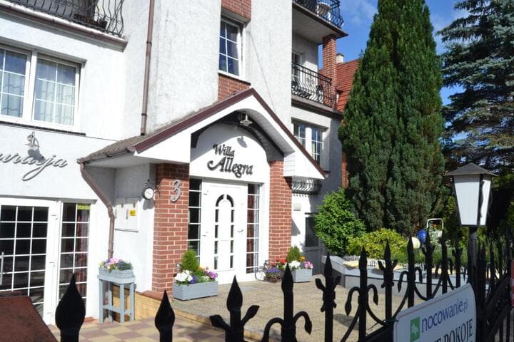 Explore Wiselka
