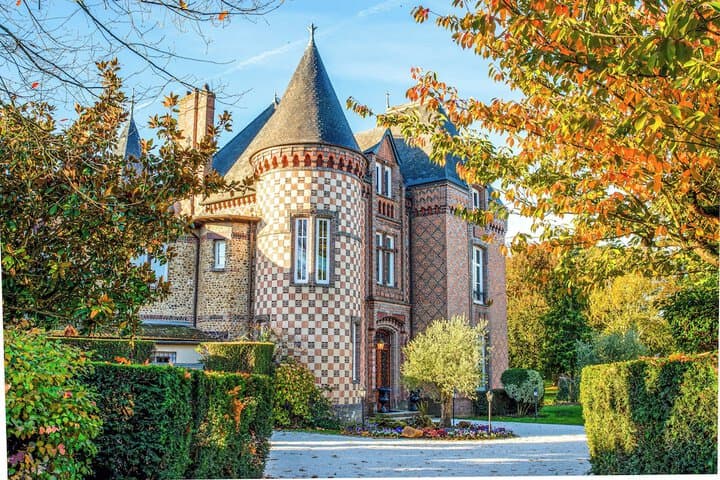 Explore Verneuil Sur Avre