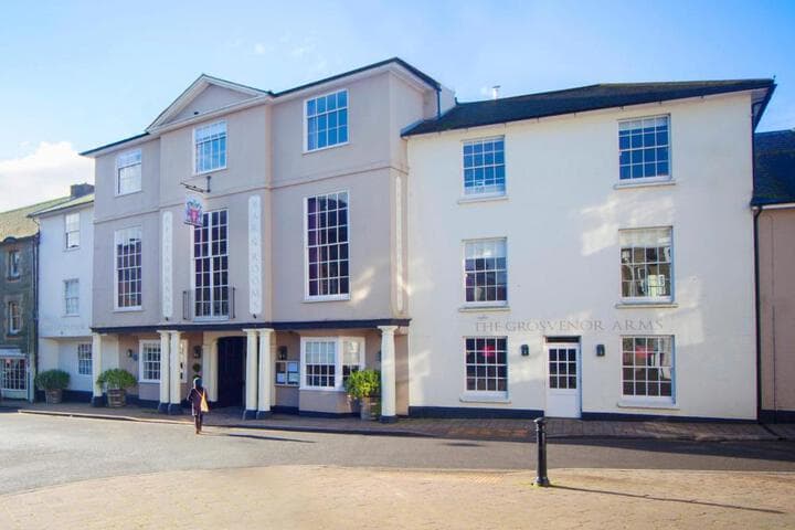 Explore Semley