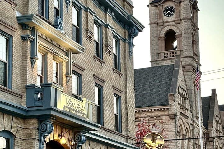 Explore Marquette