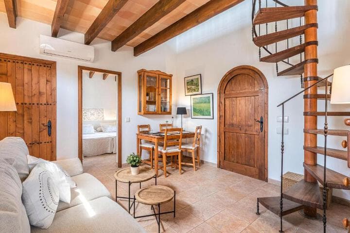 Explore Old Town Alcudia