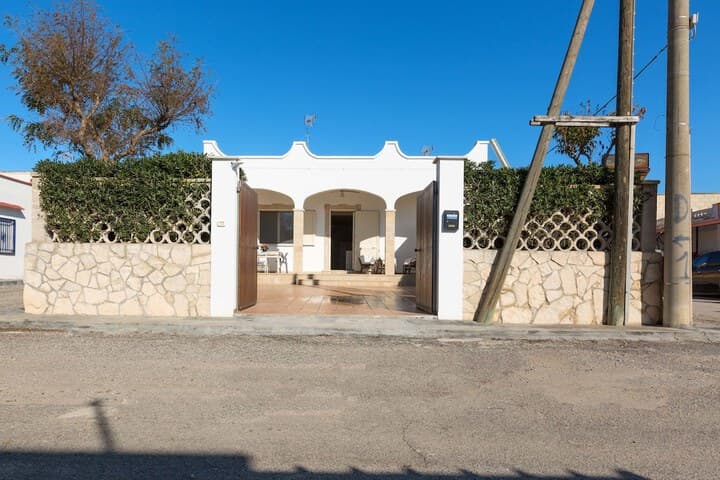 Explore Torre Lapillo