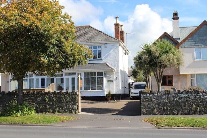 Explore Croyde