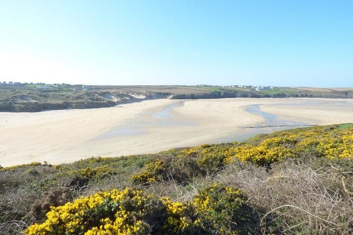 Explore Porth