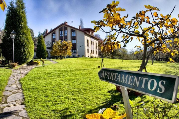 Explore Parres Municipality