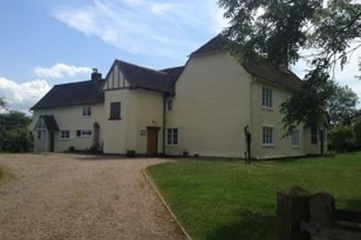 Explore Clavering
