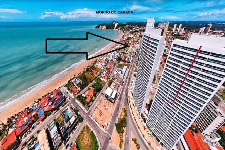 Explore Campo Da Santa Cruz