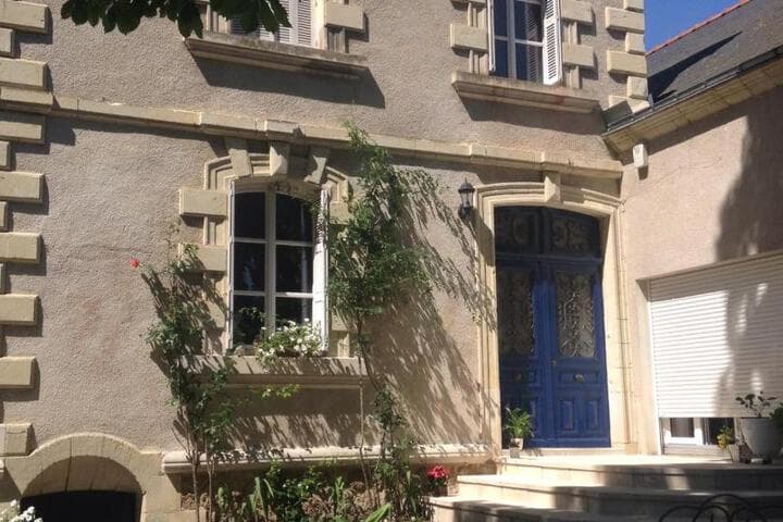 Explore Saint Patrice