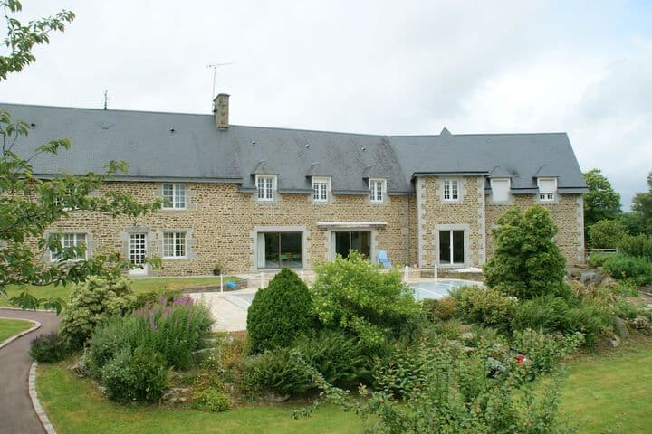 Explore Saint Manvieu Bocage