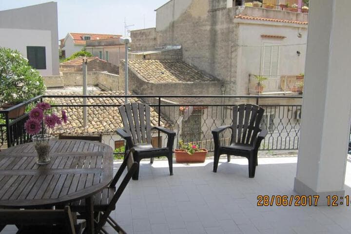 Explore Monte Di Pieta
