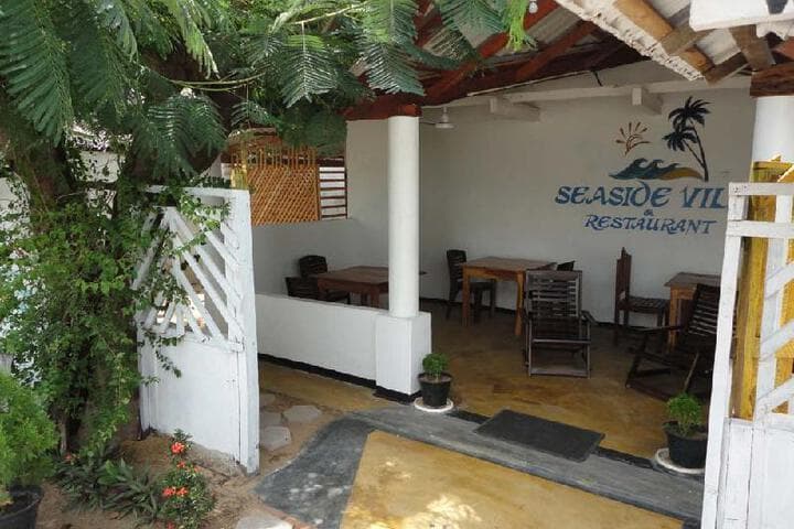 Explore Nilaveli