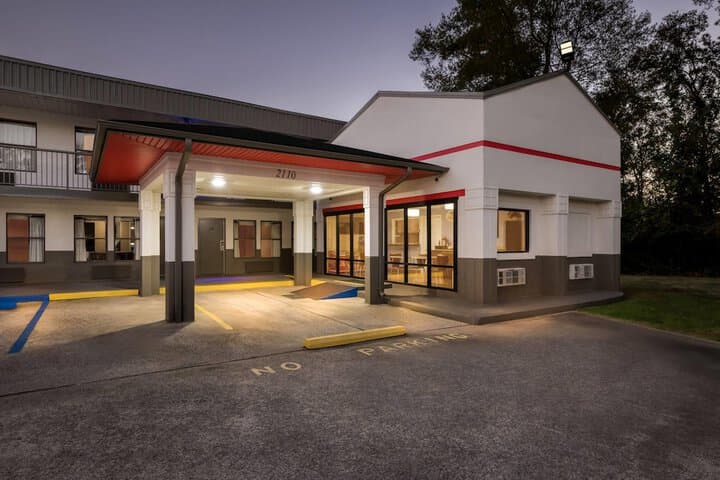 Explore Guntersville
