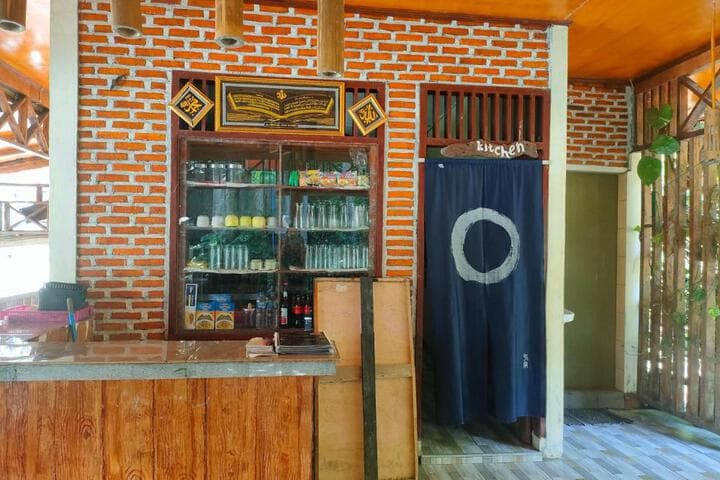 Explore Petumbak