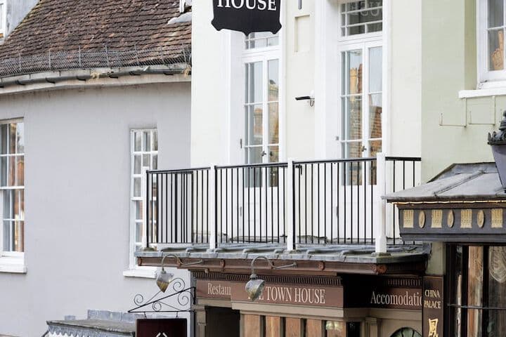 Explore Madehurst