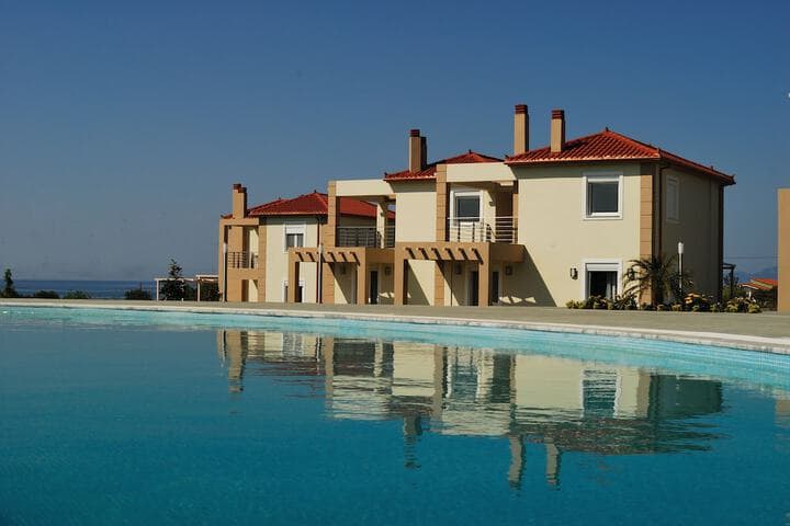 Explore Vartholomio