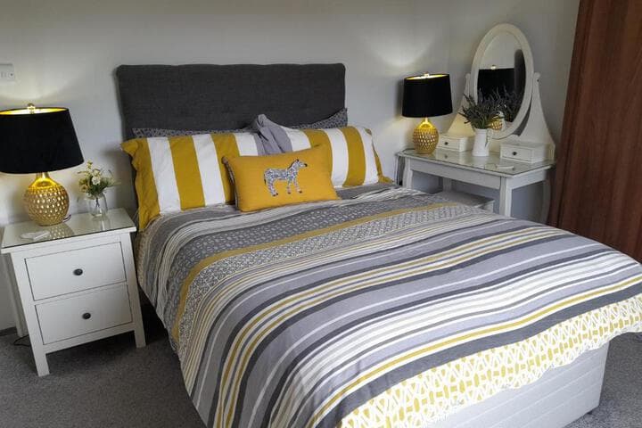 Explore Carlton In Lindrick