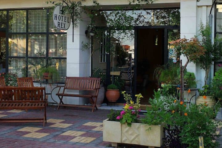 Explore Figaleia