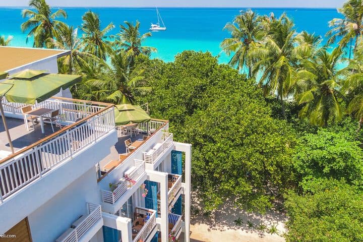Explore Thudufushi Island